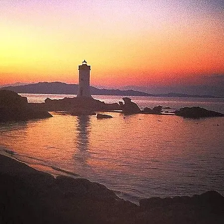 Nyaraló Il Bouganville A 150m Dalla Con Vista Sulla Splendida Baia Di Porto Raphael